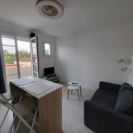 Quartier Du Parc Apartment *